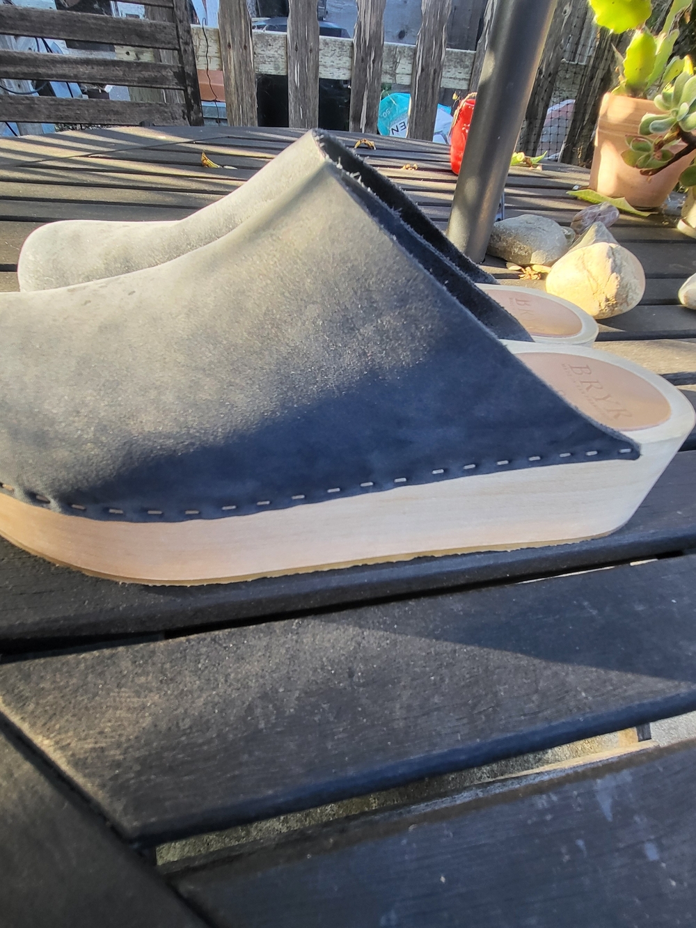 Bryr Womens The Bean Black Nubuck Clog, GUC, Size 38/8 - Picture 10 of 15